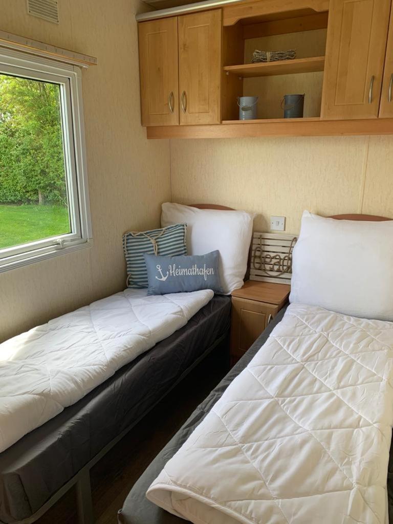 Ferienwohnung Chalet Seemöwe direkt am Wattenmeer aan de waddenzee Nordsee 600 Meter zum Badestrand, Angeln Westerland Exterior foto